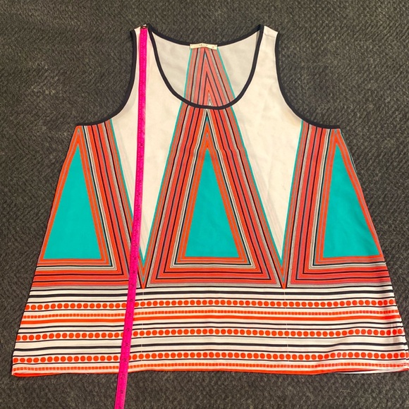 Sleeveless blouse - Picture 3 of 4